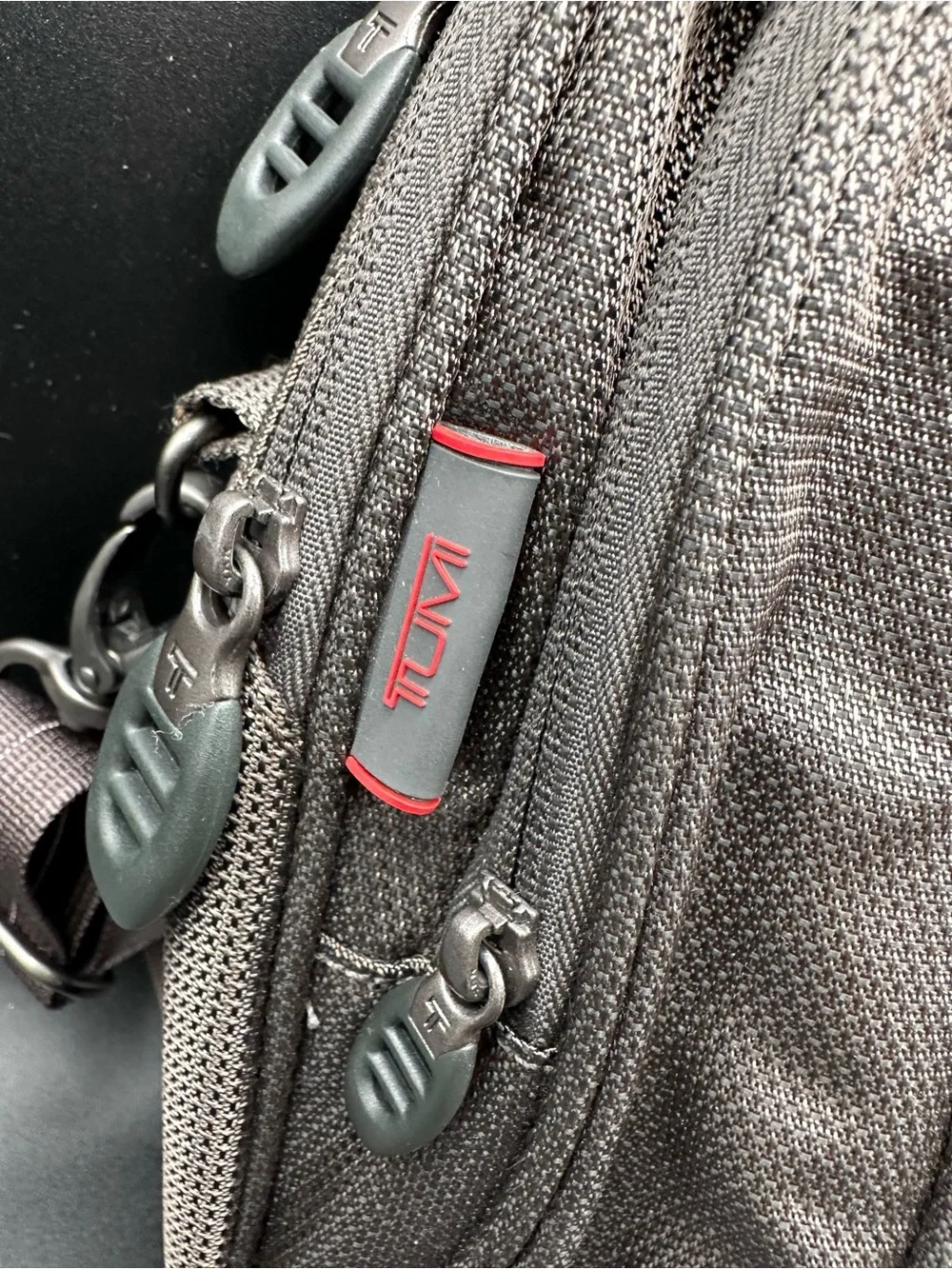 Tumi tech black